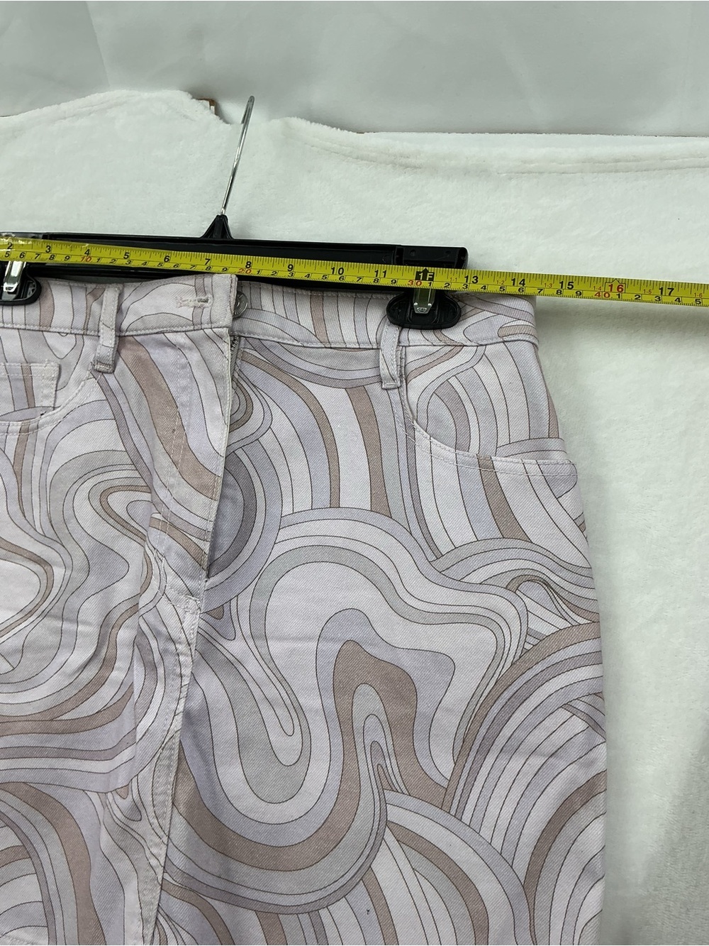 Wilfred Marble-Print Mini Skirt in White and Light purple 1079 - Picture 3 of 8